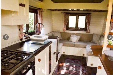 Gypsy Caravan, photo 2 of 3